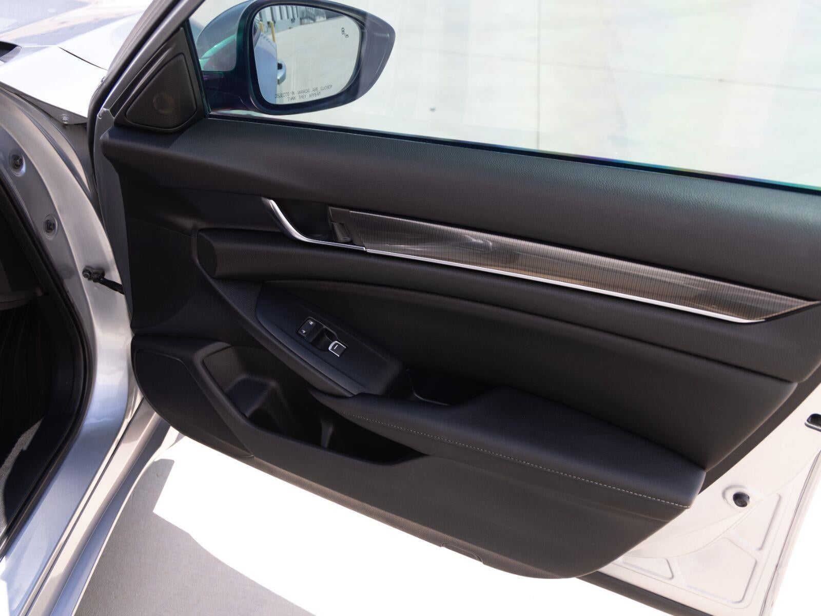 2019 Honda Accord Sedan Sport 2.0T