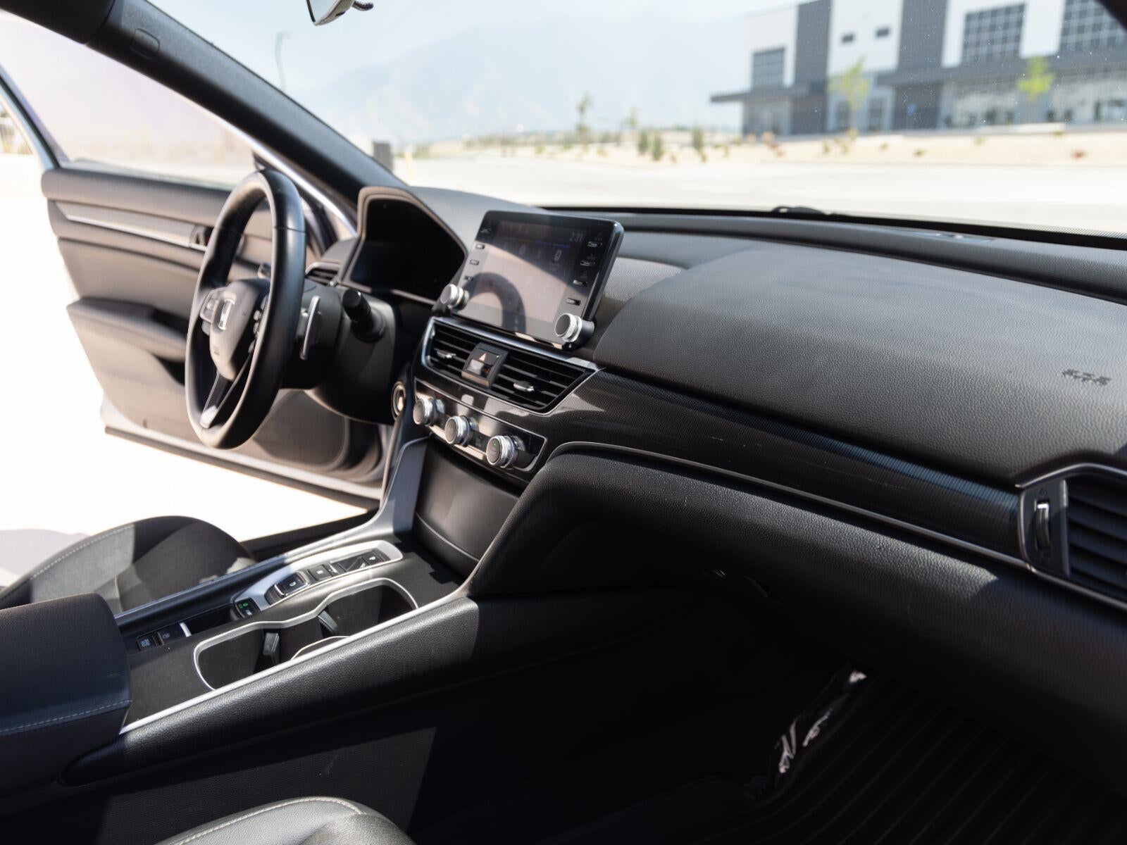 2019 Honda Accord Sedan Sport 2.0T