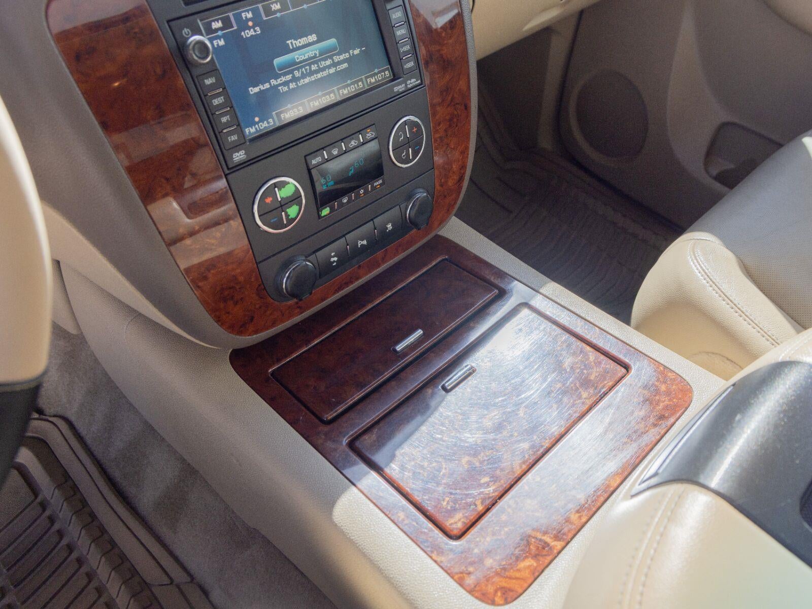 2011 Chevrolet Avalanche LTZ