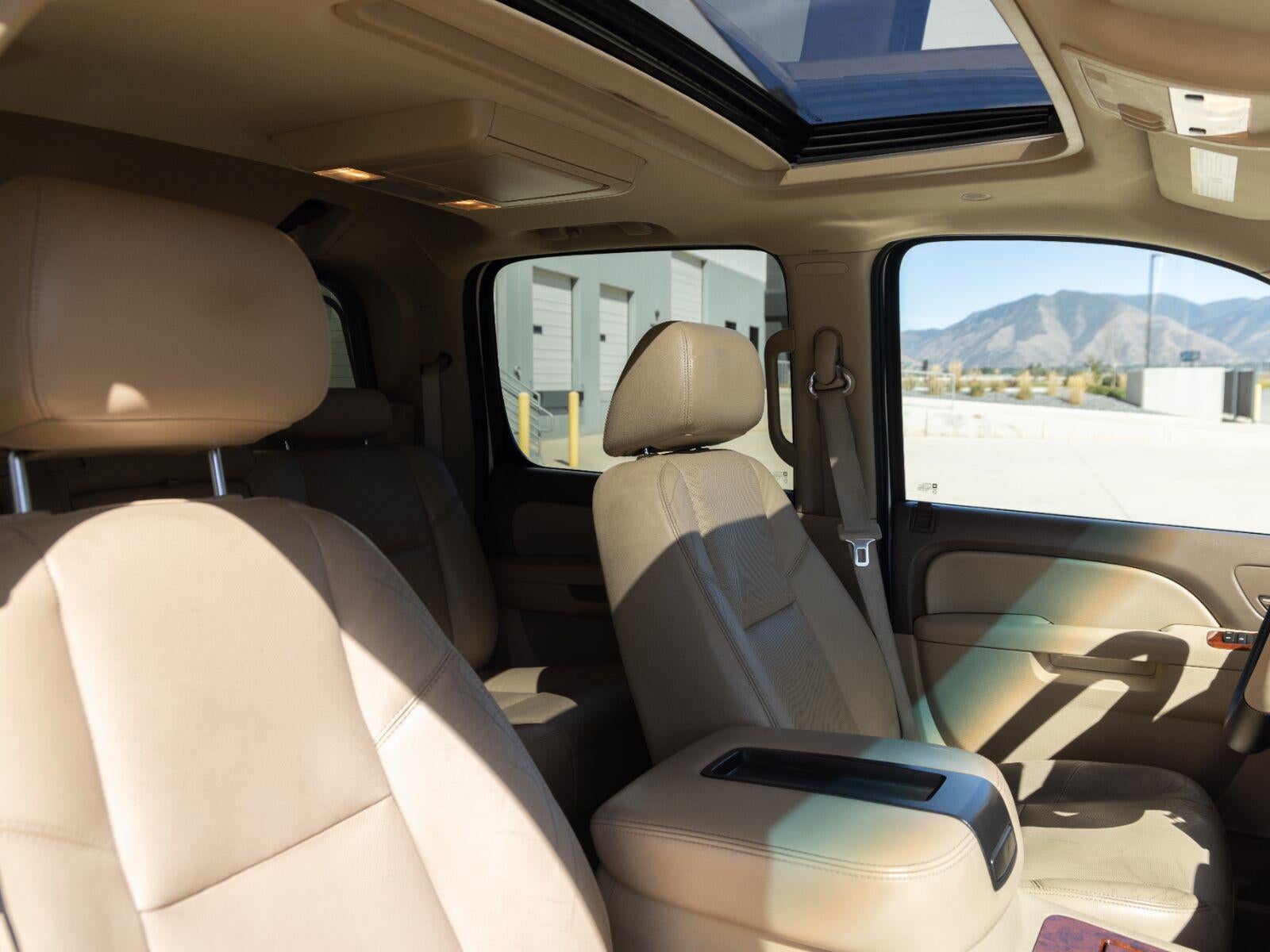 2011 Chevrolet Avalanche LTZ