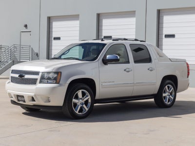2011 Chevrolet Avalanche LTZ