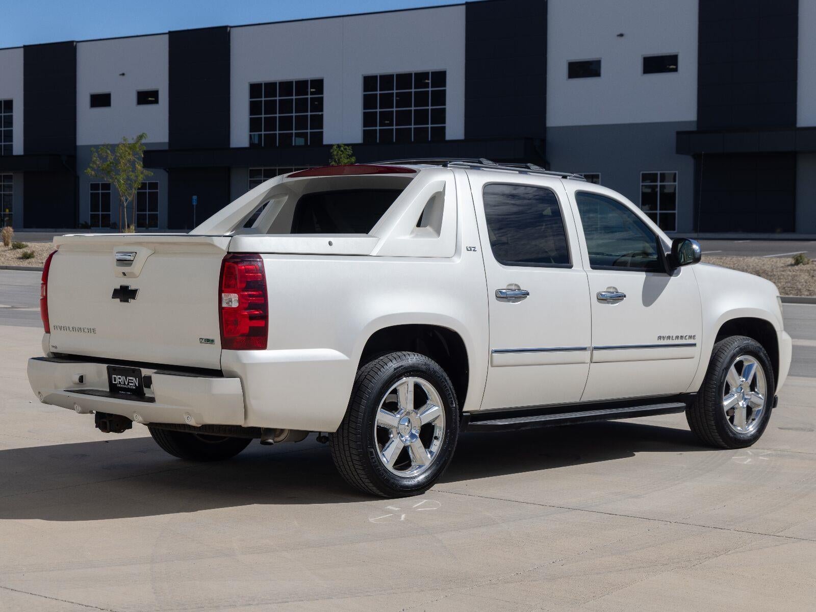 2011 Chevrolet Avalanche LTZ