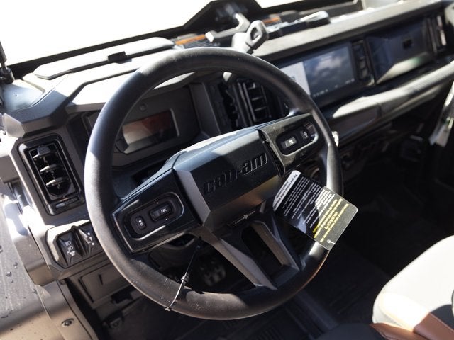 2026 Can-Am Defender MAX Limited HD11