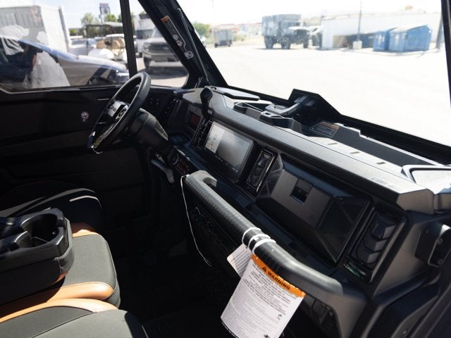 2026 Can-Am Defender MAX Limited HD11