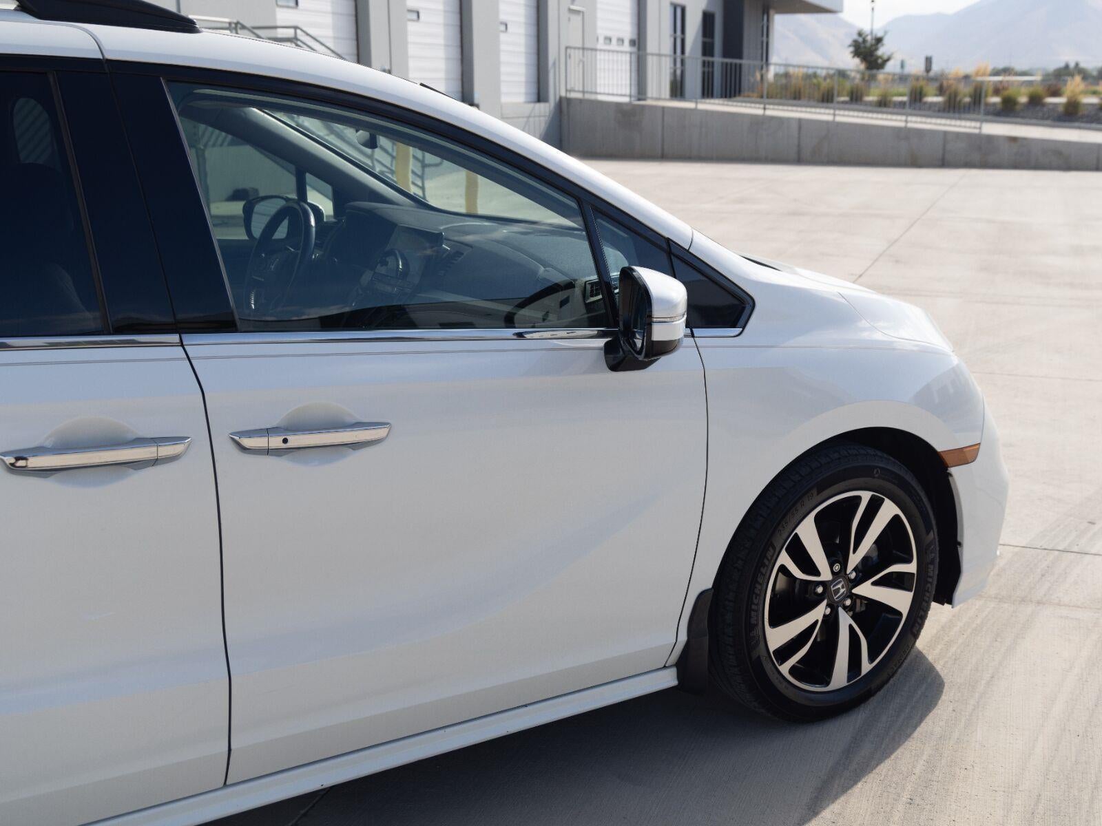 2019 Honda Odyssey Elite