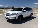 2021 Honda Pilot Touring w/Rear Captain's Chairs