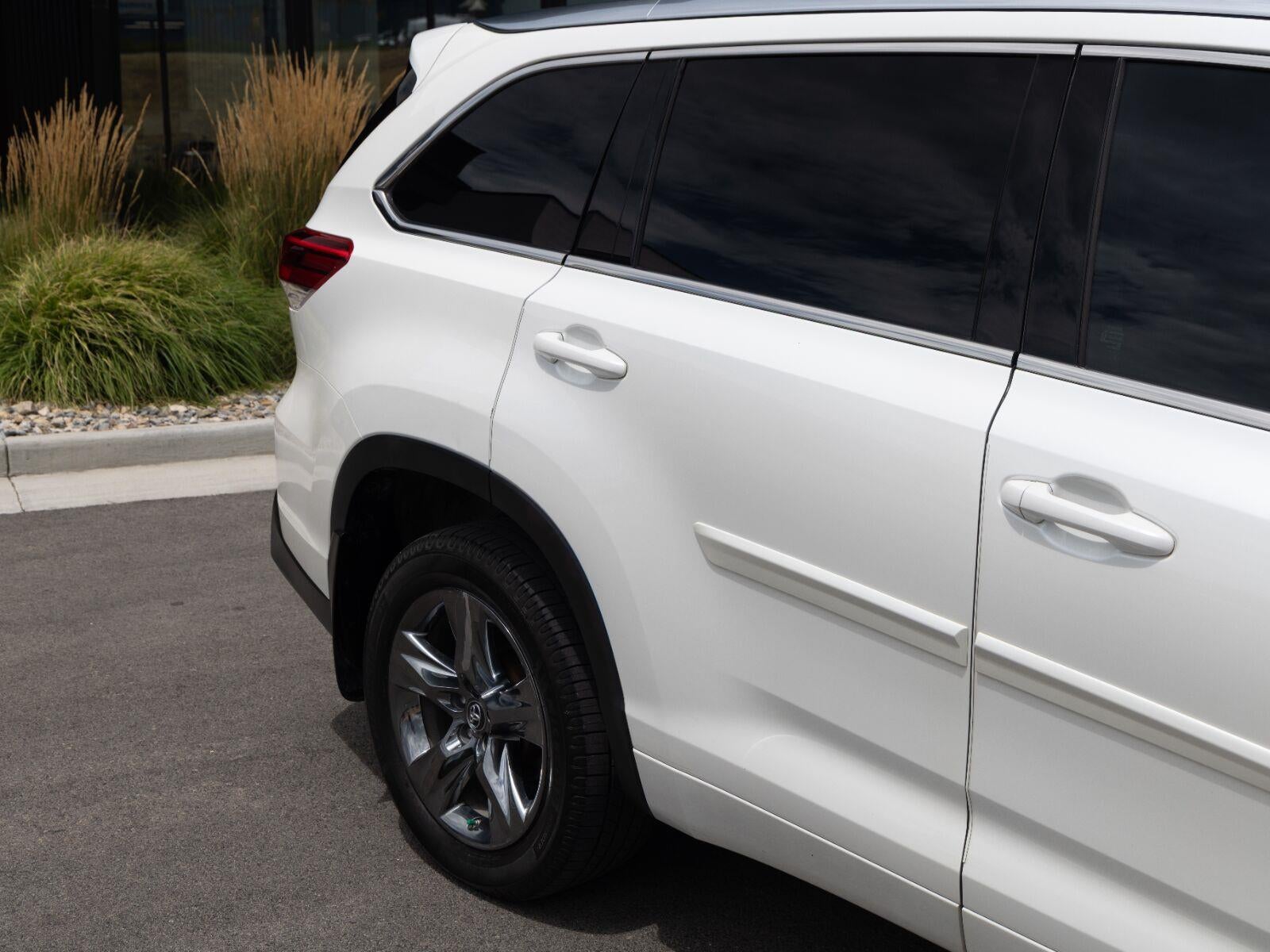 2017 Toyota Highlander Hybrid Limited Platinum