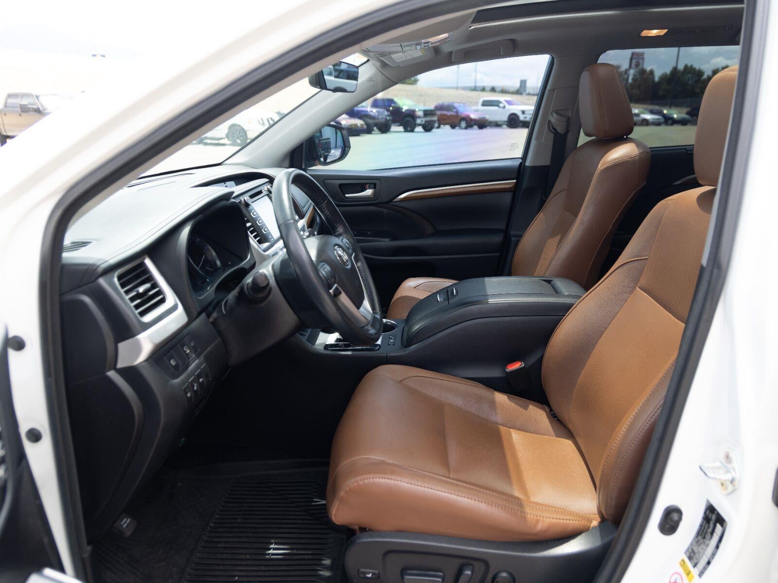 2017 Toyota Highlander Hybrid Limited Platinum
