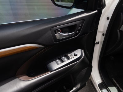 2017 Toyota Highlander Hybrid Limited Platinum