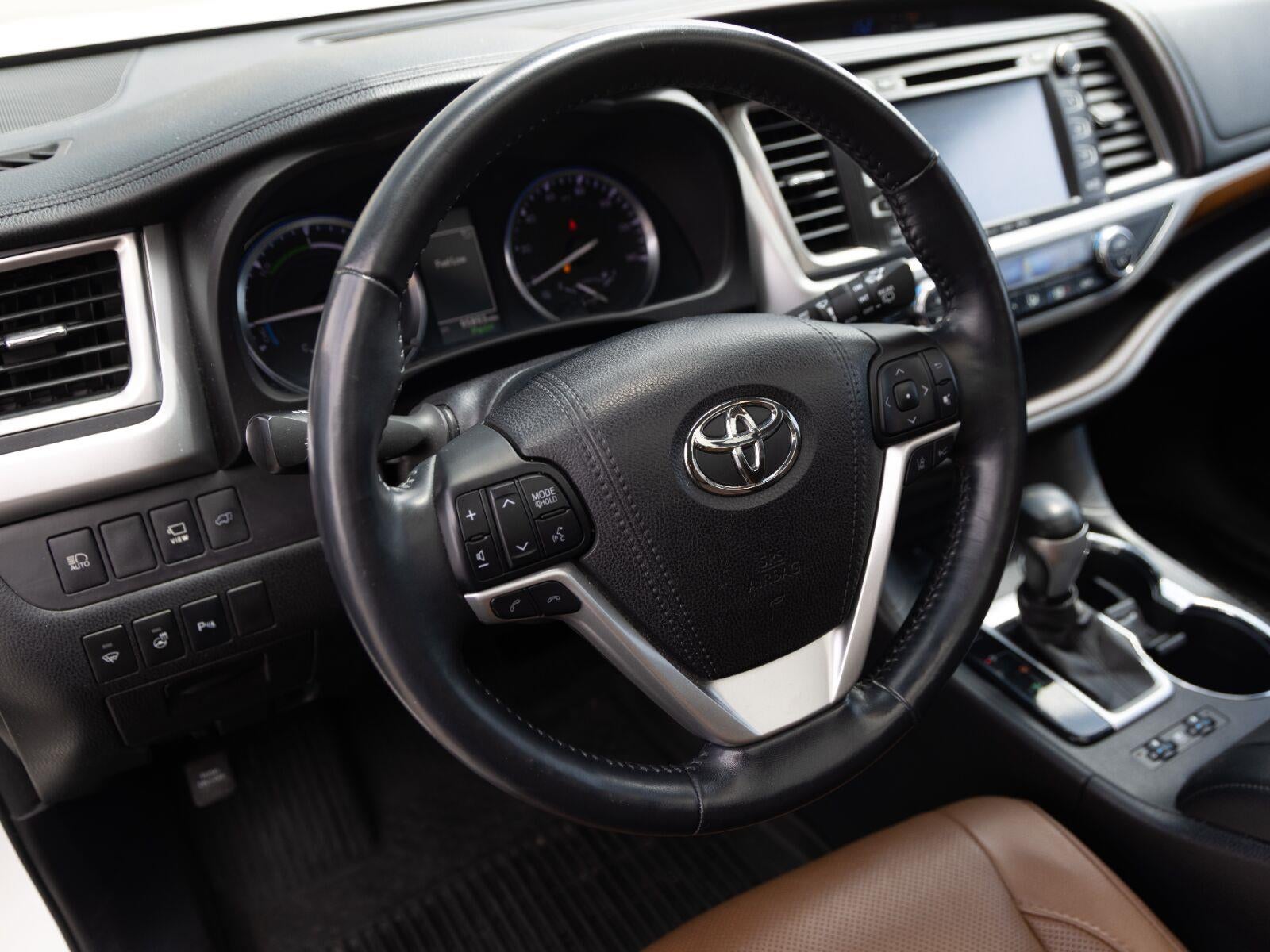2017 Toyota Highlander Hybrid Limited Platinum