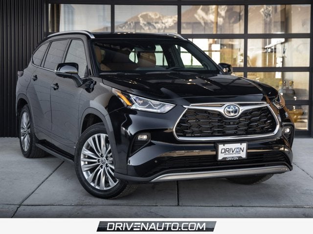 2024 Toyota Highlander Hybrid Platinum