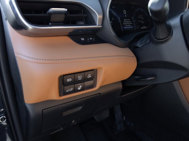 2024 Toyota Highlander Hybrid Platinum