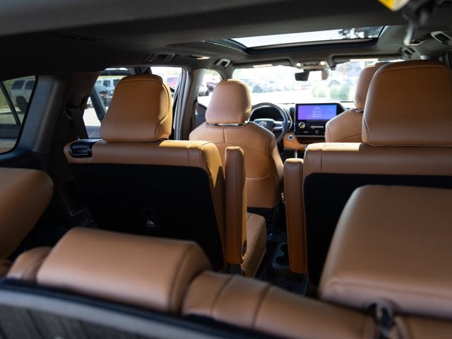 2024 Toyota Highlander Hybrid Platinum