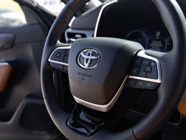 2024 Toyota Highlander Hybrid Platinum