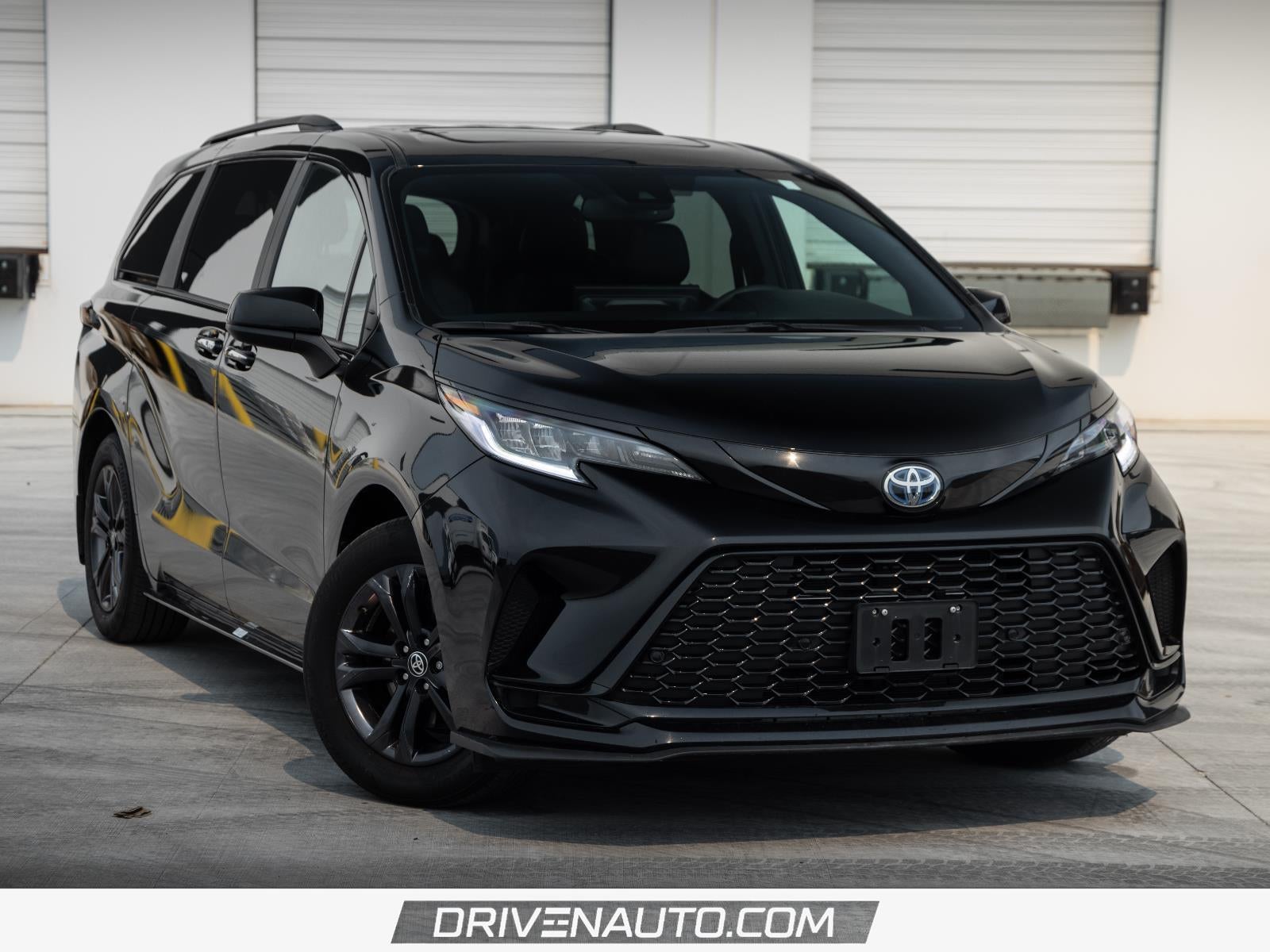 2025 Toyota Sienna XSE 7-Passenger