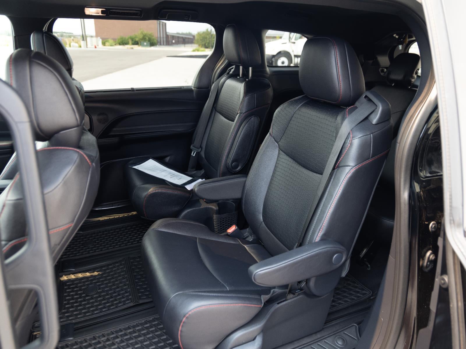 2025 Toyota Sienna XSE 7-Passenger