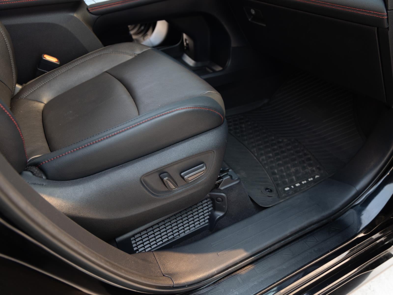 2025 Toyota Sienna XSE 7-Passenger