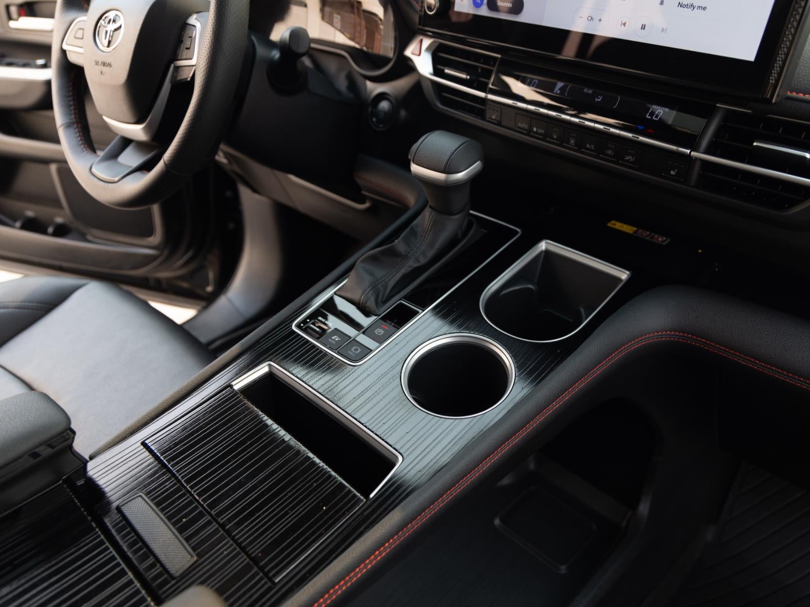 2025 Toyota Sienna XSE 7-Passenger