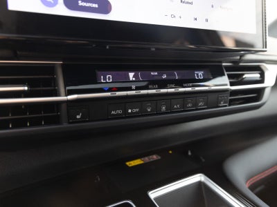 2025 Toyota Sienna XSE 7-Passenger