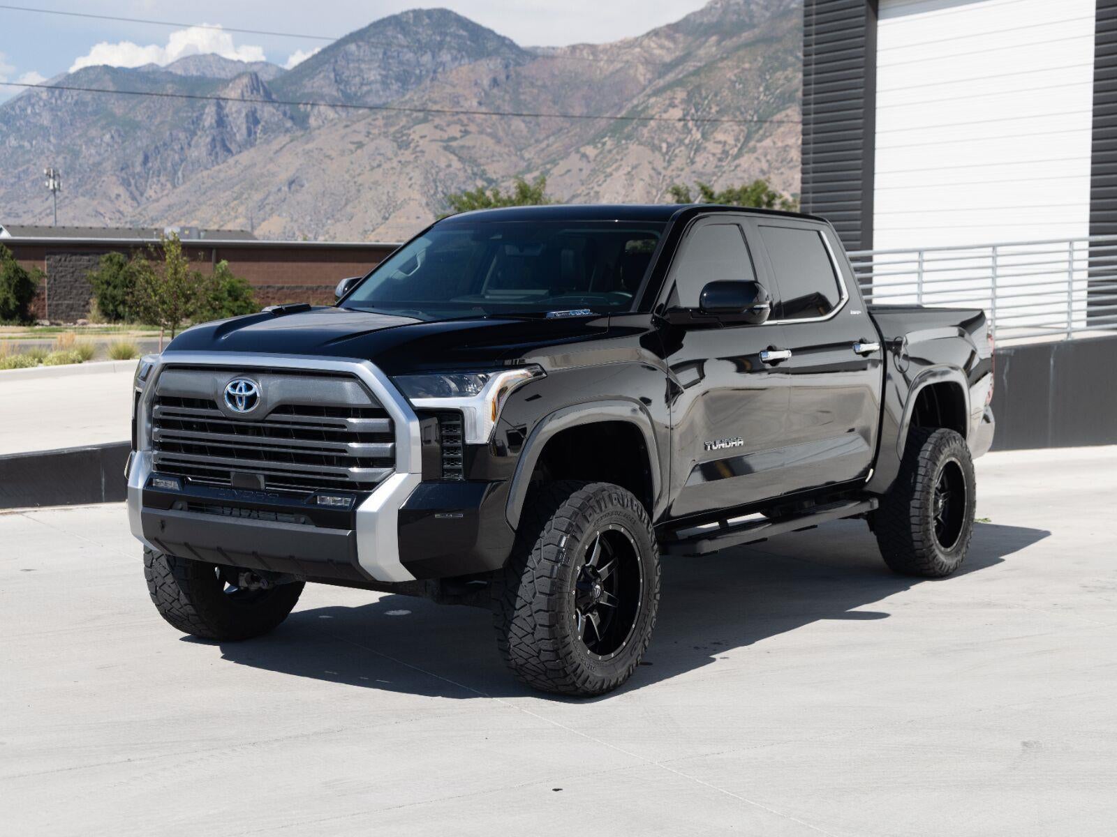 2023 Toyota Tundra Limited Hybrid