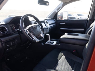 2017 Toyota Tundra 4WD SR5 5.7L V8