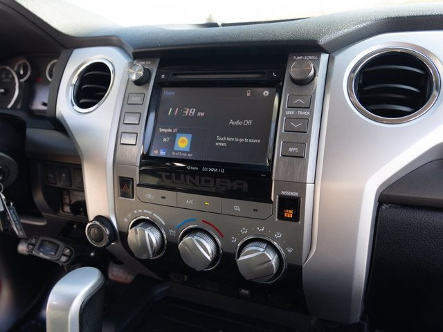 2017 Toyota Tundra 4WD SR5 5.7L V8