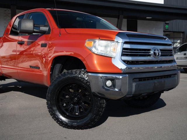 2017 Toyota Tundra 4WD SR5 5.7L V8