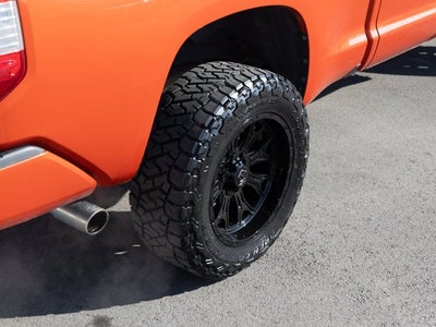 2017 Toyota Tundra 4WD SR5 5.7L V8