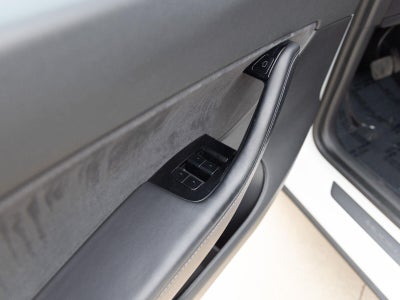 2020 Tesla Model Y Long Range Dual Motor All-Wheel Drive