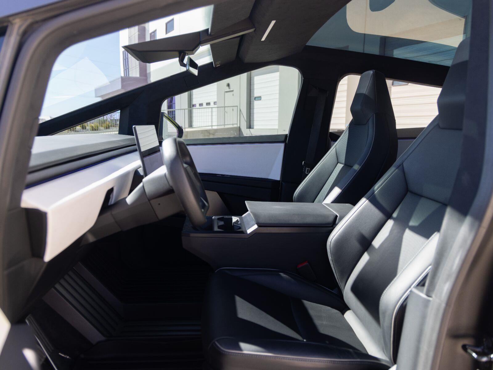 2024 Tesla Cybertruck All-Wheel Drive