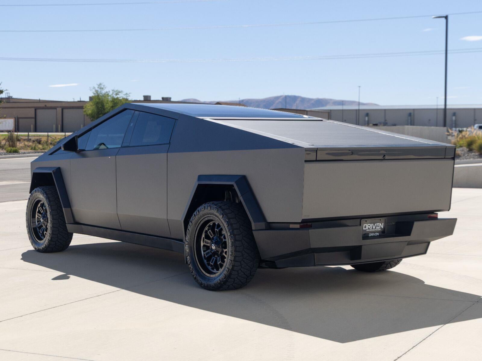 2024 Tesla Cybertruck All-Wheel Drive
