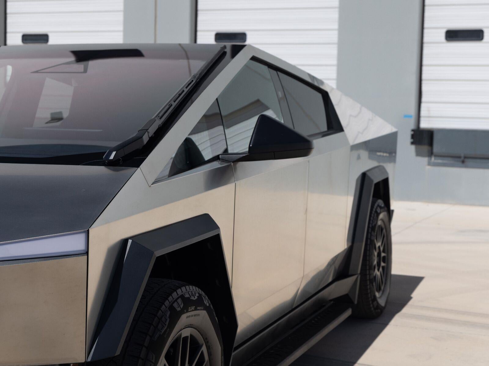 2025 Tesla Cybertruck All-Wheel Drive