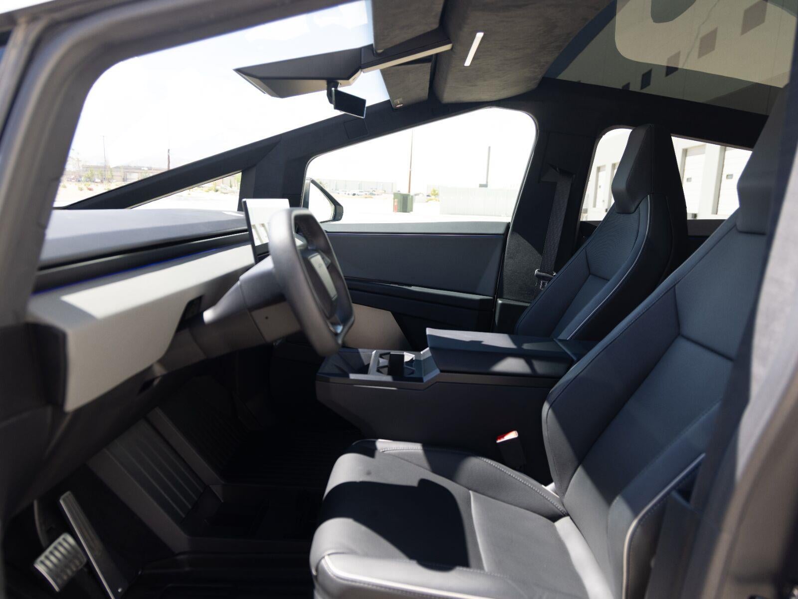 2025 Tesla Cybertruck All-Wheel Drive