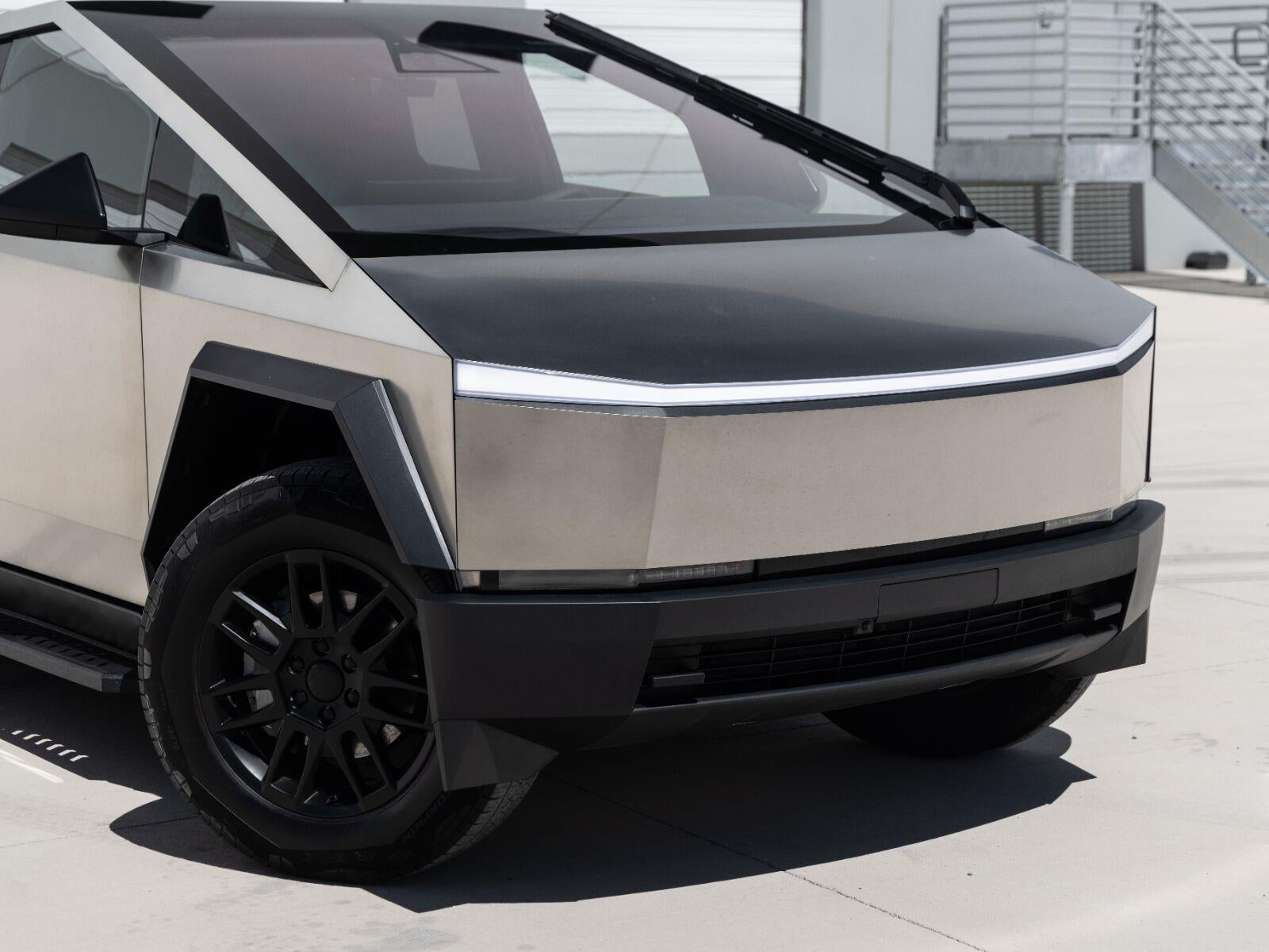 2025 Tesla Cybertruck All-Wheel Drive