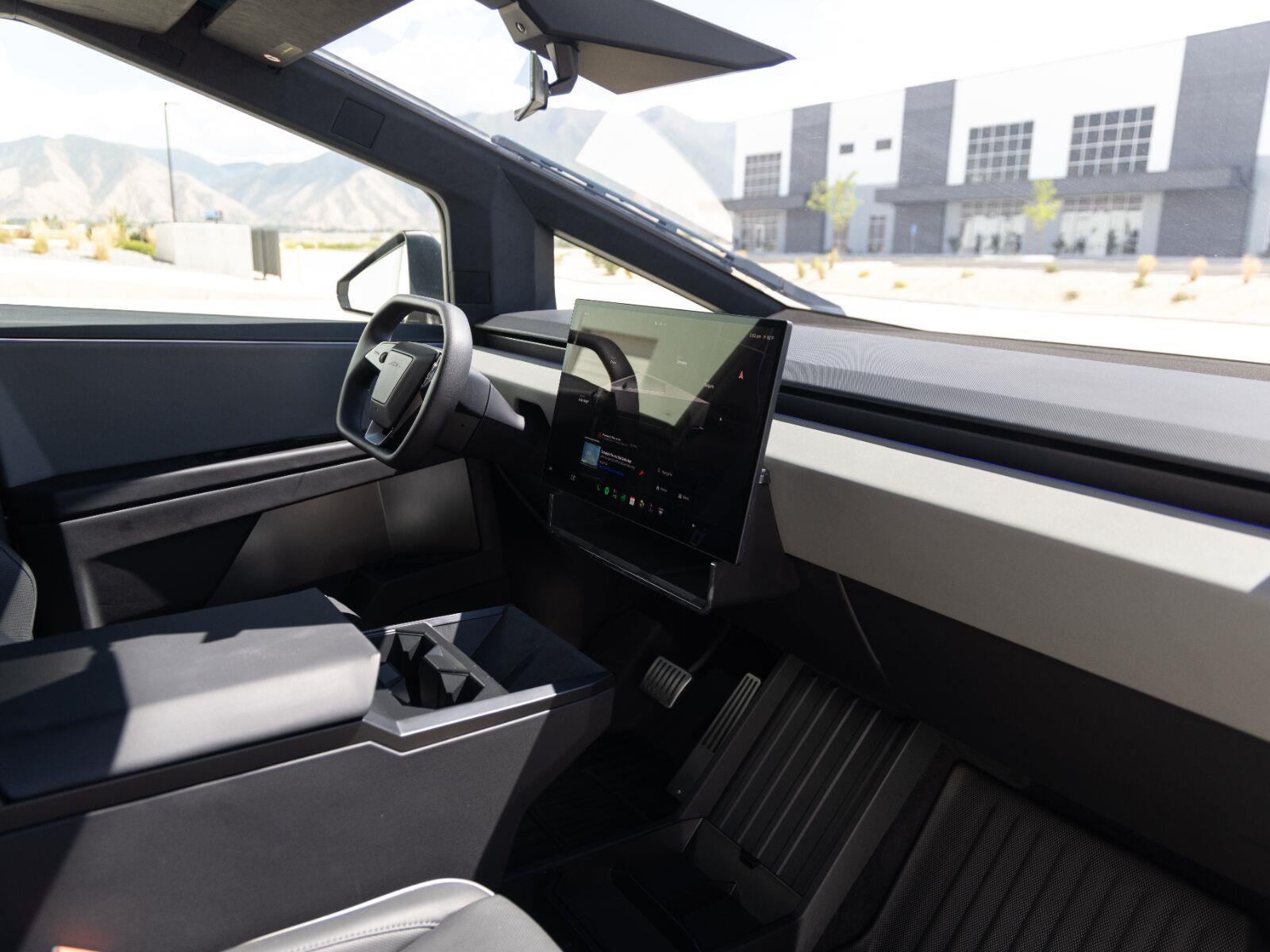 2025 Tesla Cybertruck All-Wheel Drive