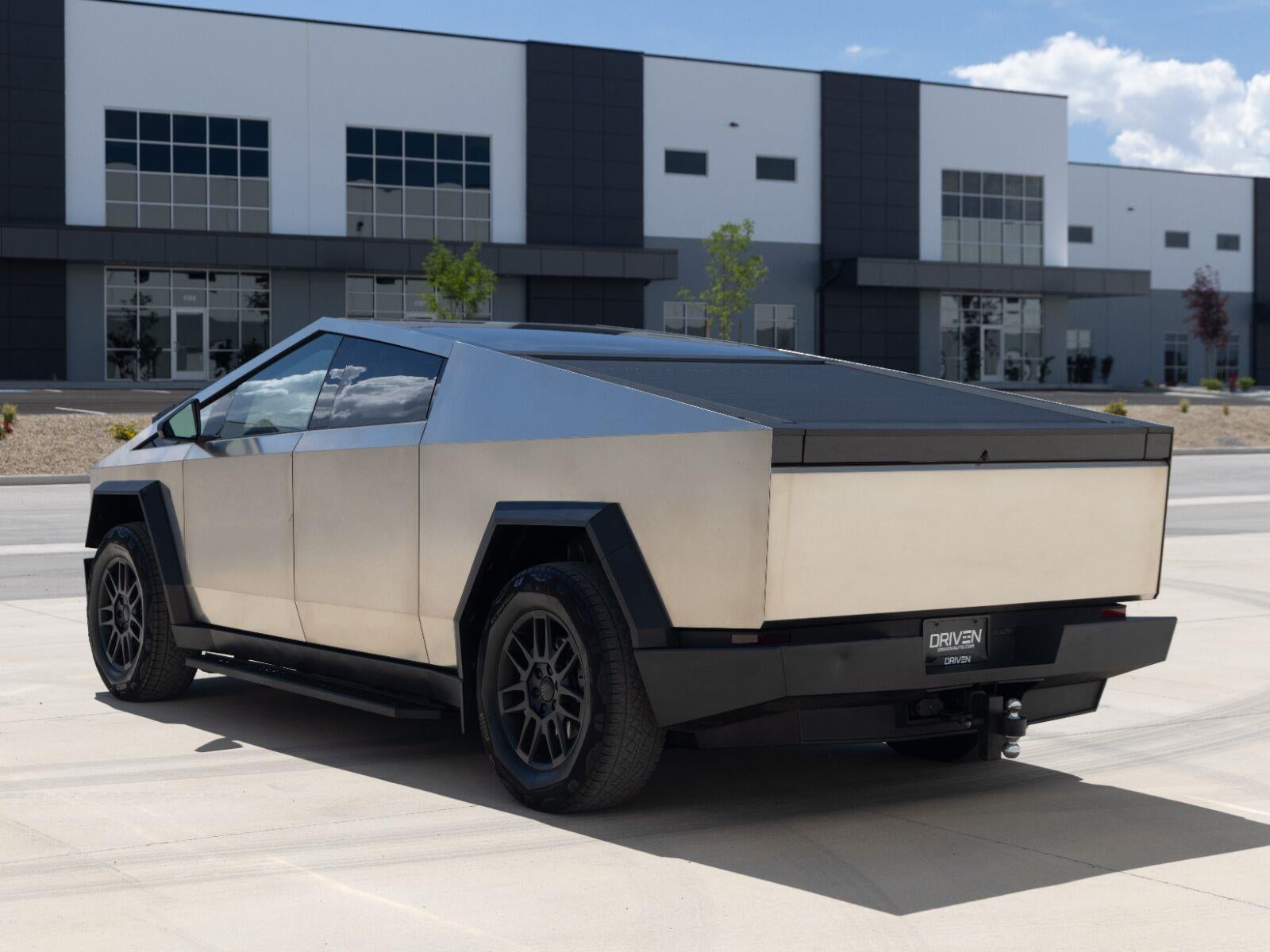2025 Tesla Cybertruck All-Wheel Drive