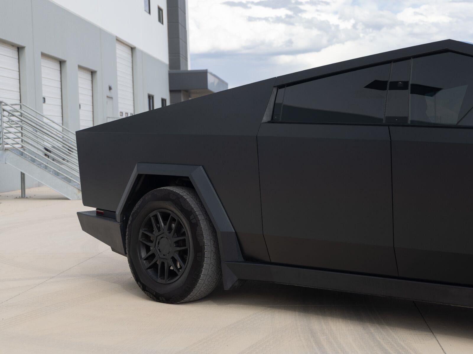 2025 Tesla Cybertruck All-Wheel Drive