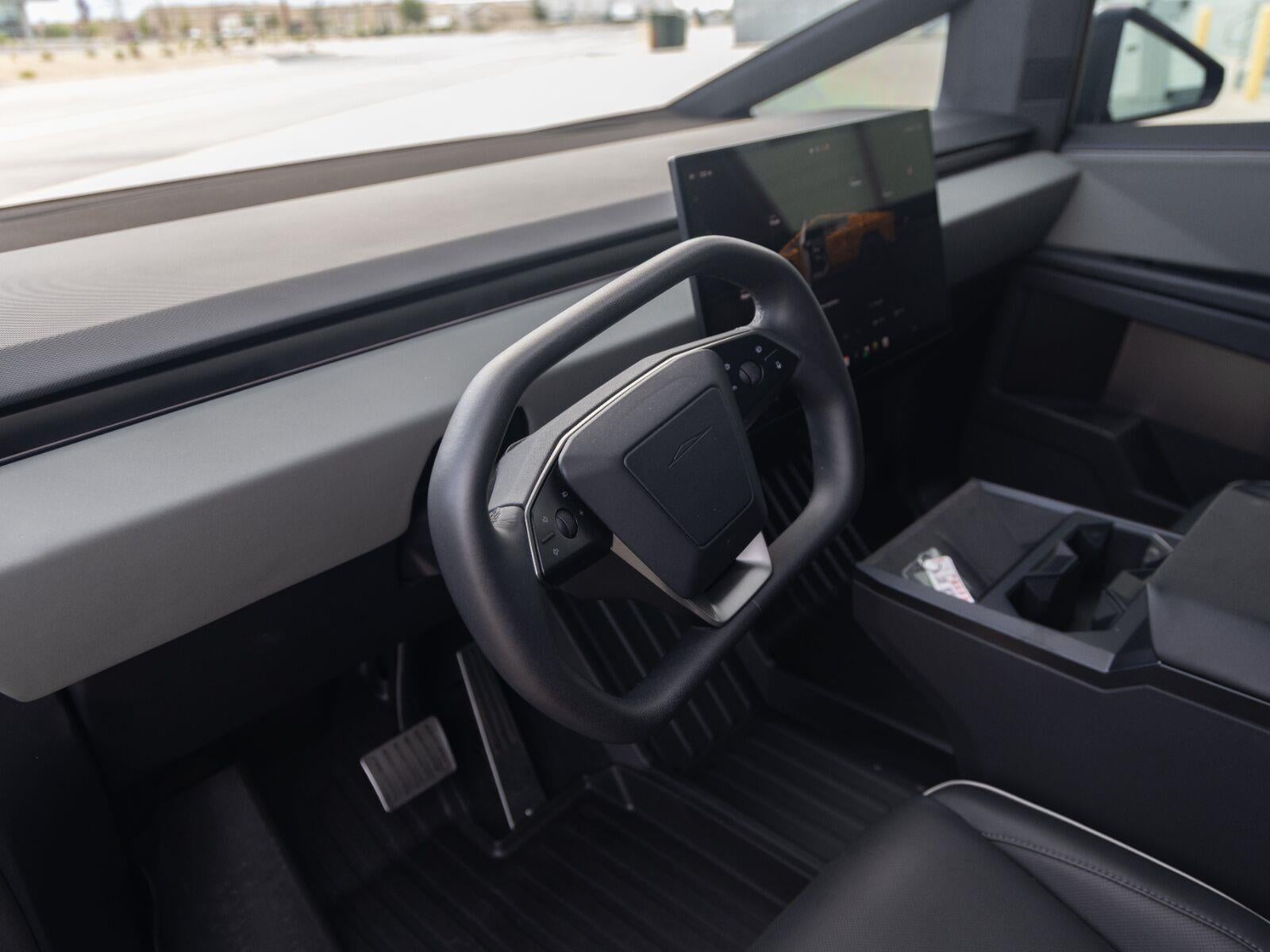 2025 Tesla Cybertruck All-Wheel Drive