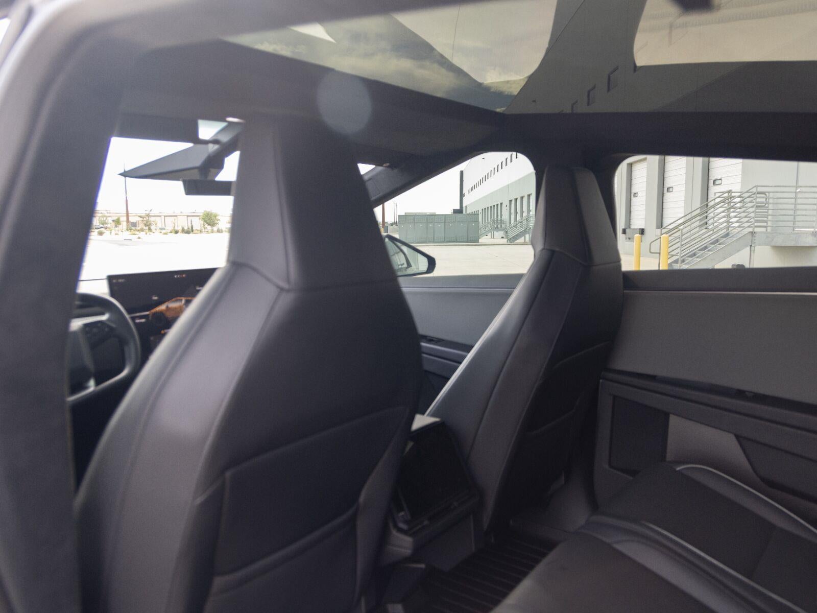 2025 Tesla Cybertruck All-Wheel Drive