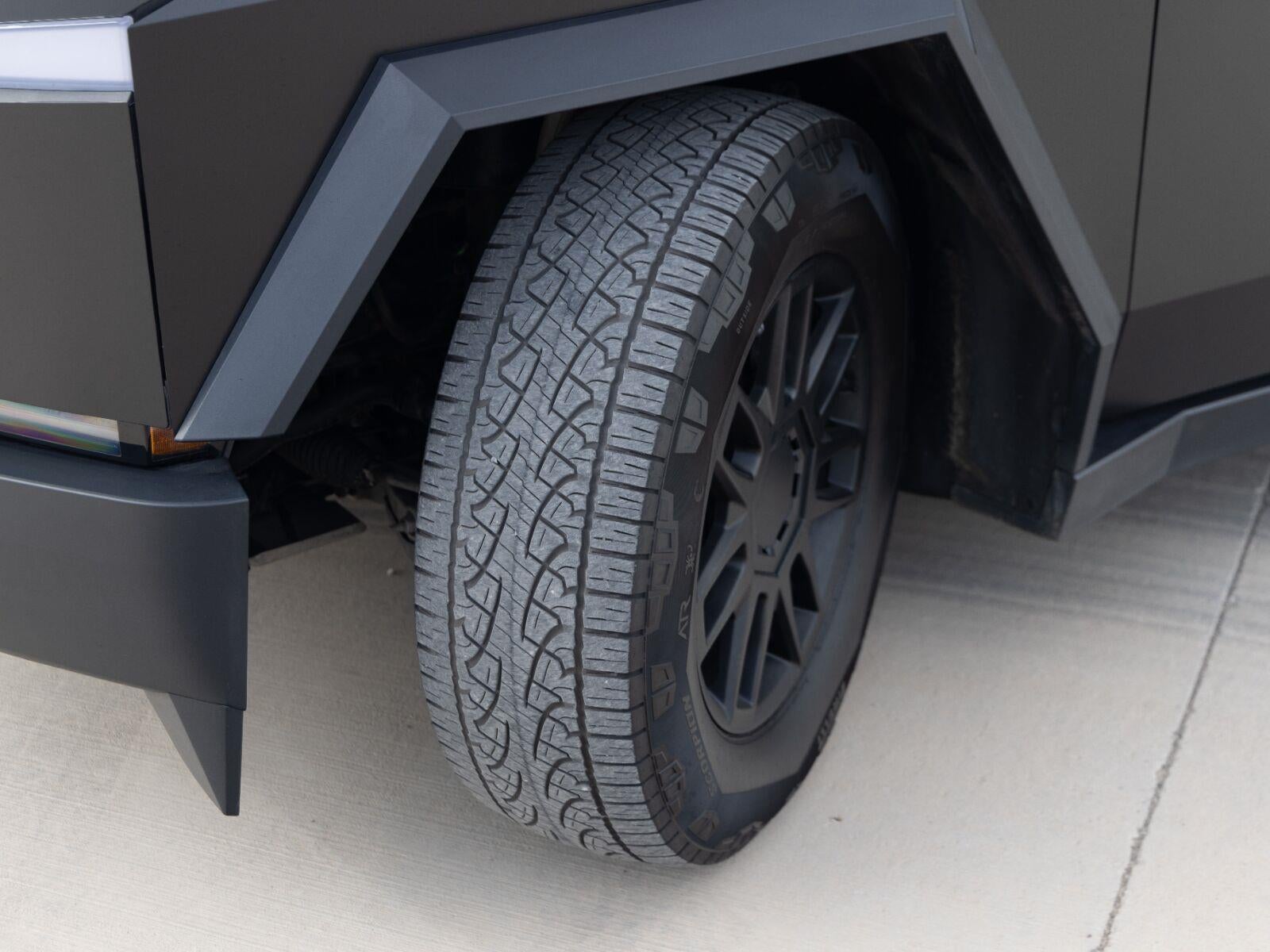 2025 Tesla Cybertruck All-Wheel Drive