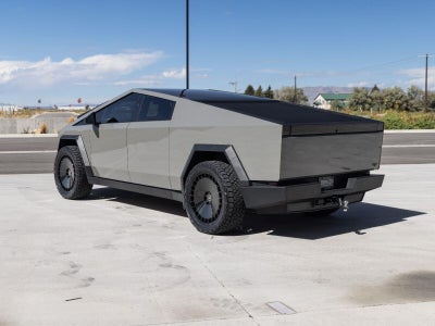 2024 Tesla Cybertruck Cyberbeast