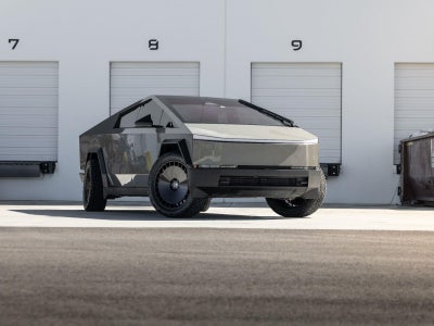 2024 Tesla Cybertruck Cyberbeast