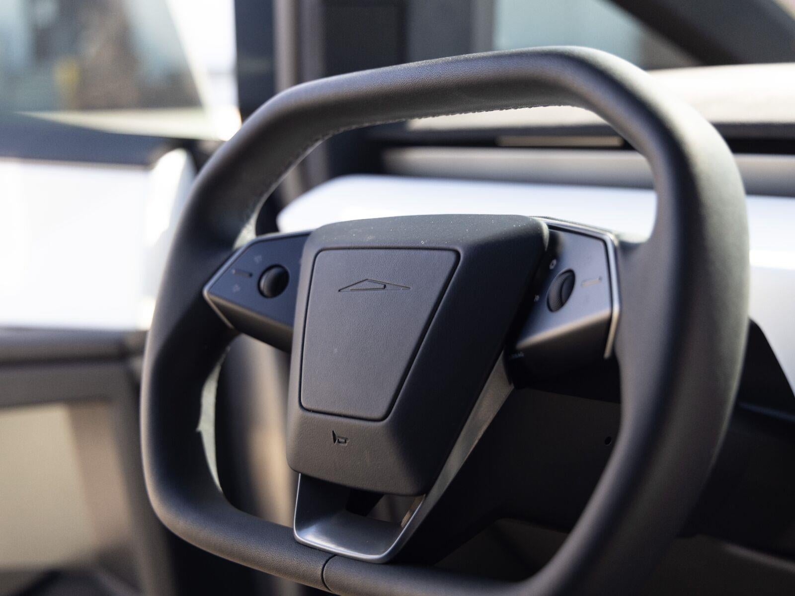 2024 Tesla Cybertruck Cyberbeast