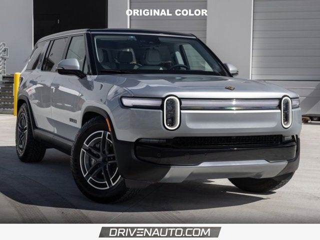 2025 Rivian R1S Adventure