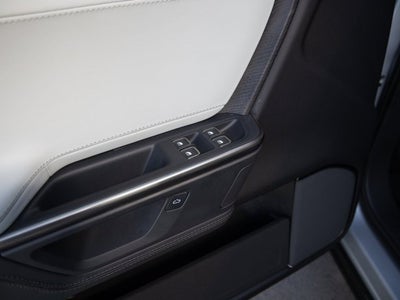 2025 Rivian R1S Adventure