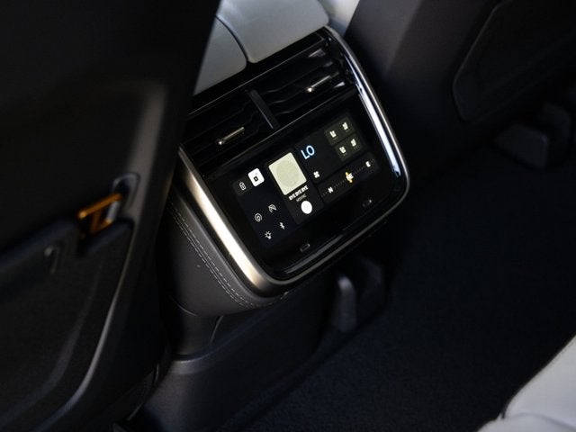 2025 Rivian R1S Adventure