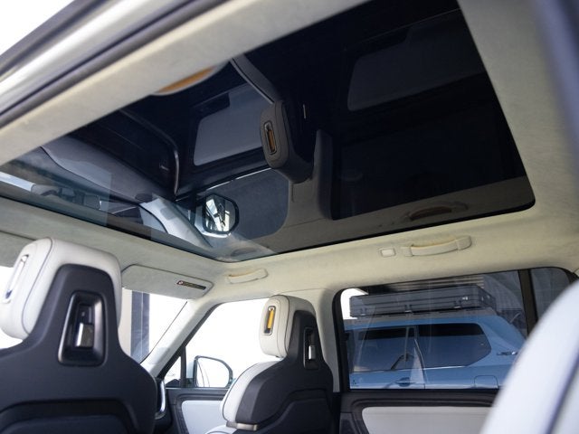 2025 Rivian R1S Adventure