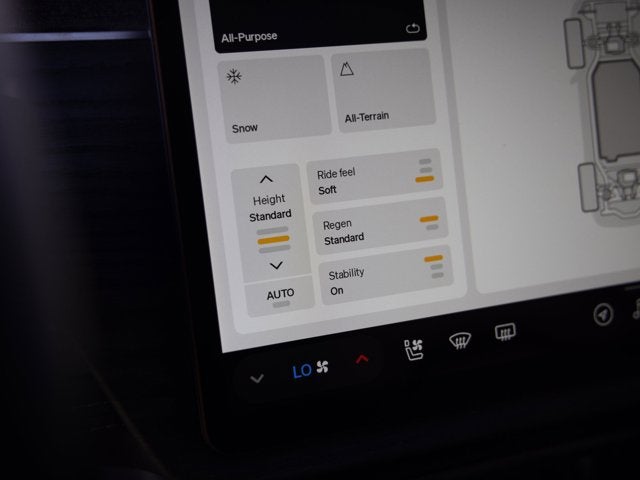 2025 Rivian R1S Adventure