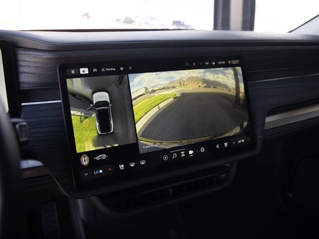 2025 Rivian R1S Adventure