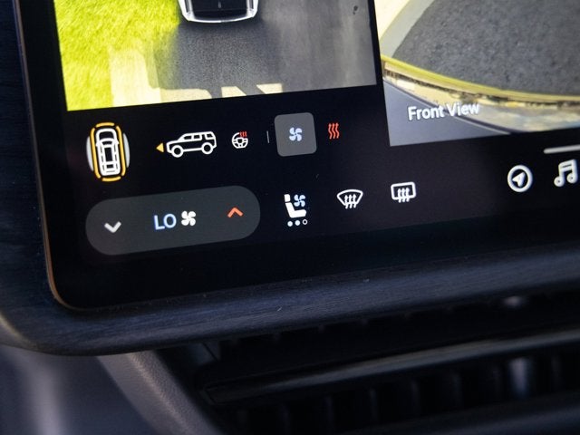 2025 Rivian R1S Adventure